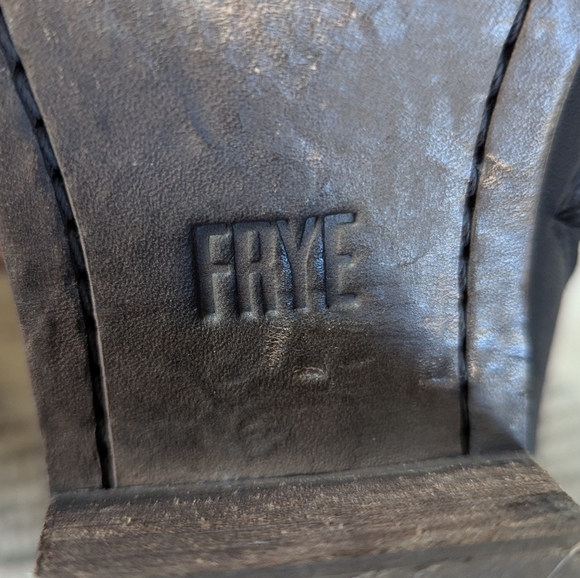 Frye black leather ankle boots - Picture 4 of 6